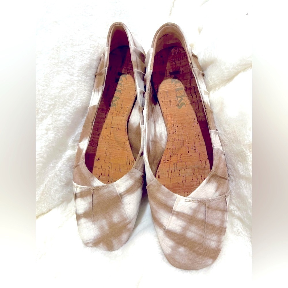 Kork-Ease Women's Ballet Flats in Light Beige